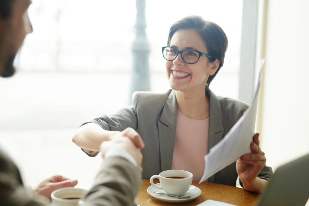 Ask the Expert: Collective Consultation